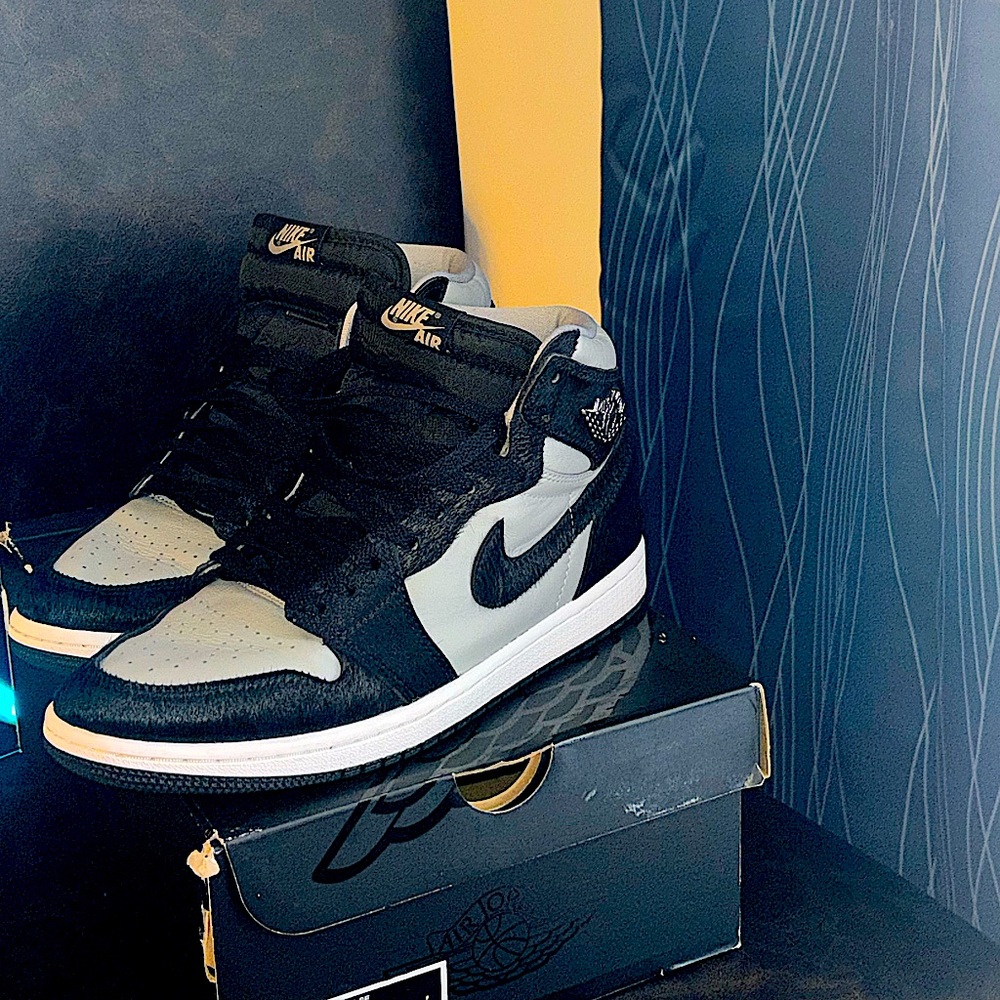 Nike Air Men's Black and Gray Sneakers